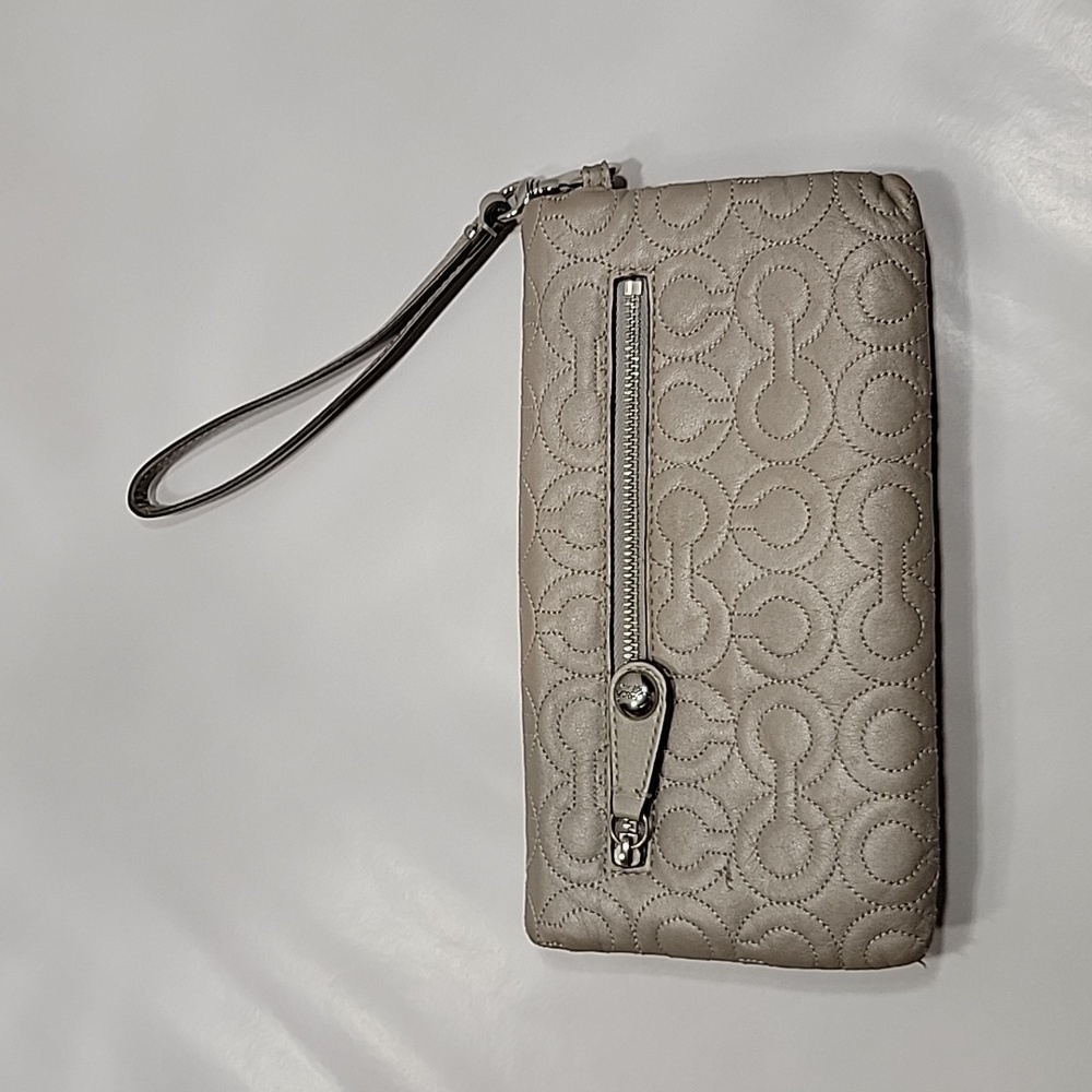 Coach Clutch / Wristlet.  Metallic Taupe Color with Silver Hardware, EUC - Picture 10 of 12